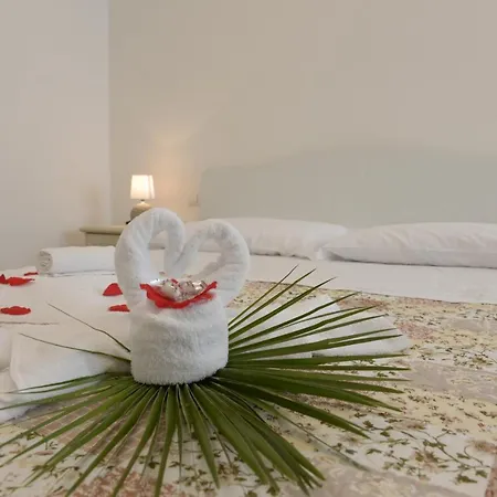 Domus Antiqua Apart Otel Alberobello