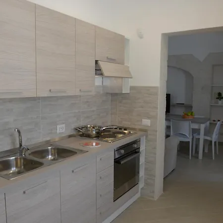 Domus Antiqua Apart Otel Alberobello