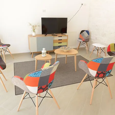 Domus Antiqua Aparthotel